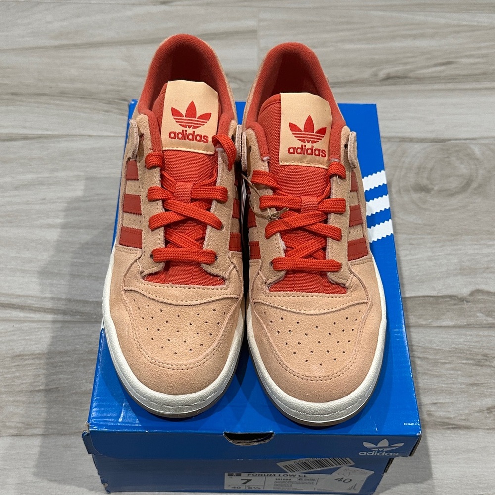 Adidas Forum low CL Sneakers Red and Tan Sneakers, Size 6 1/2 Men, 8 Women